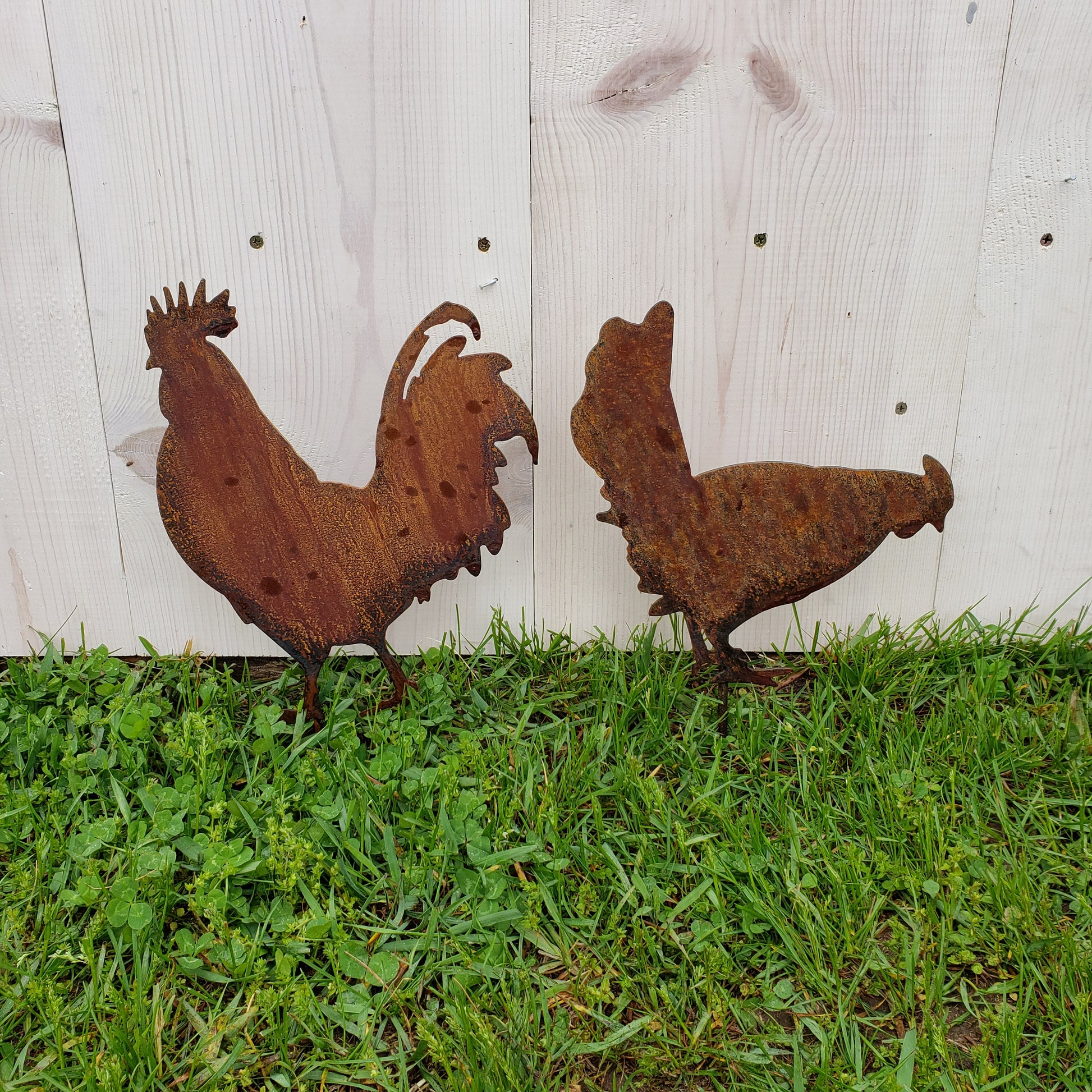 image of chickens garden decor